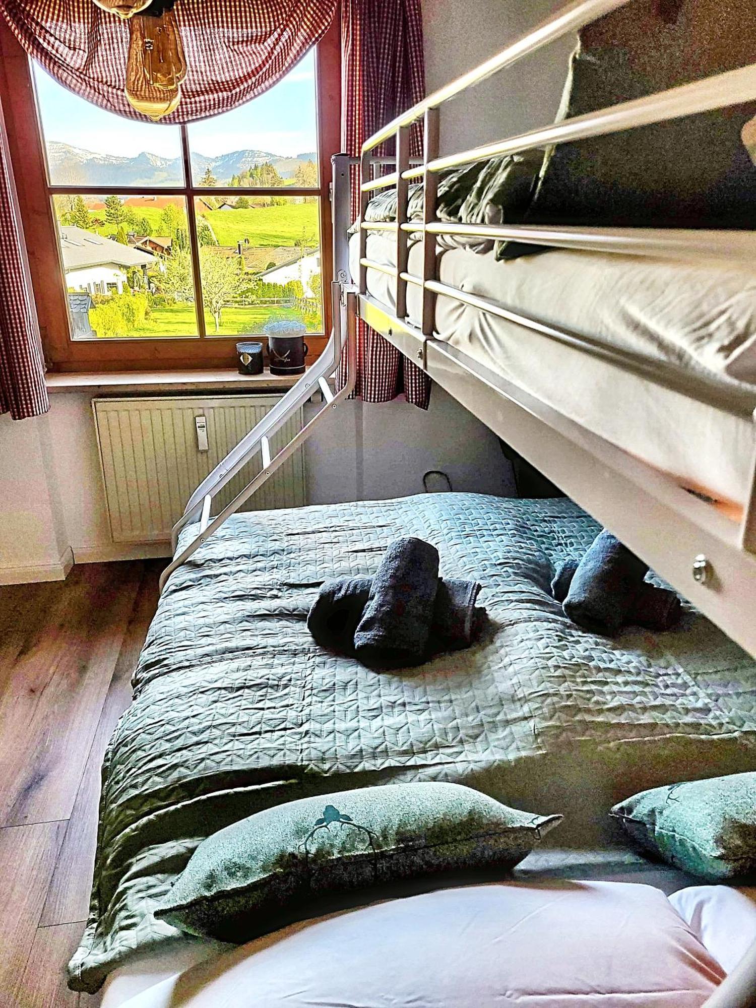 Lindners Hideaways - Bergnest Lodge - Bergblick Fewo 6 Pers Balkon Garten Hund Ski Unterkunft Luftkurort Oberreute Naehe Buchenegger Wasserfaelle Eistobel Bodensee Exterior foto